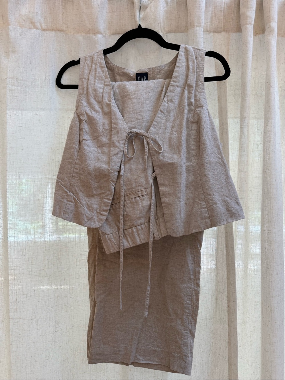 GAP Women's Light Beige Linen Tie-Front Tank & Trouser SET